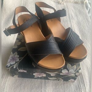 Kork-Ease Black Platform Wedge Leather Sandals. Size 8